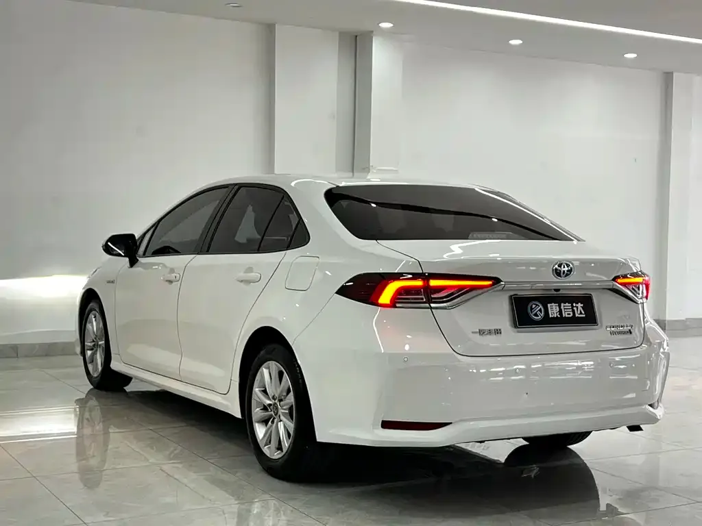 Toyota Corolla 2024 из CN, фото 5
