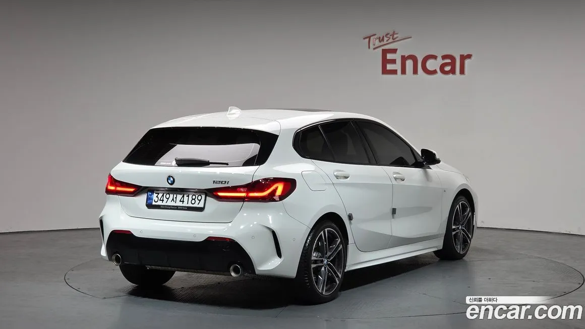 BMW 1-Series 2023 из KR, фото 7