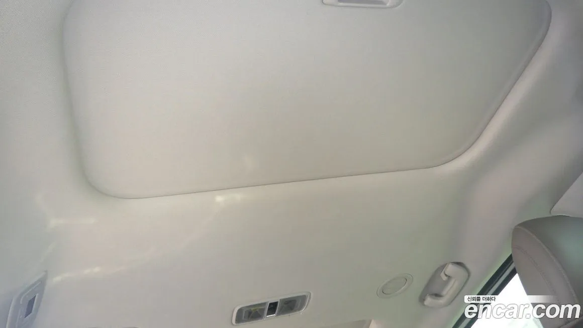 Kia Carnival — фото 10