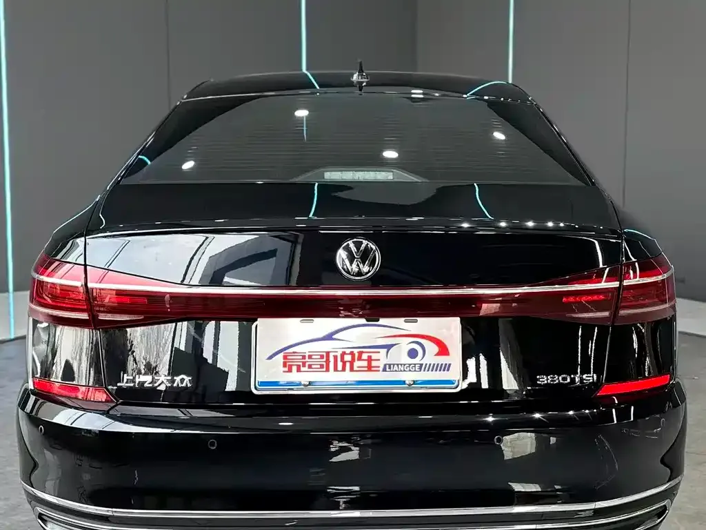 Volkswagen Passat — фото 3