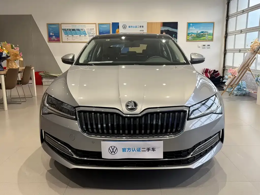 Skoda Superb — фото 3