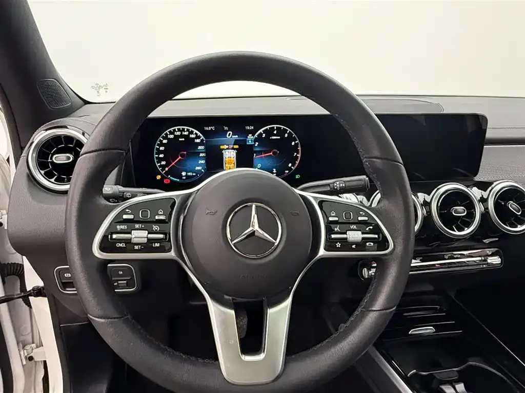 Mercedes-Benz GLB 2023 из CN, фото 3