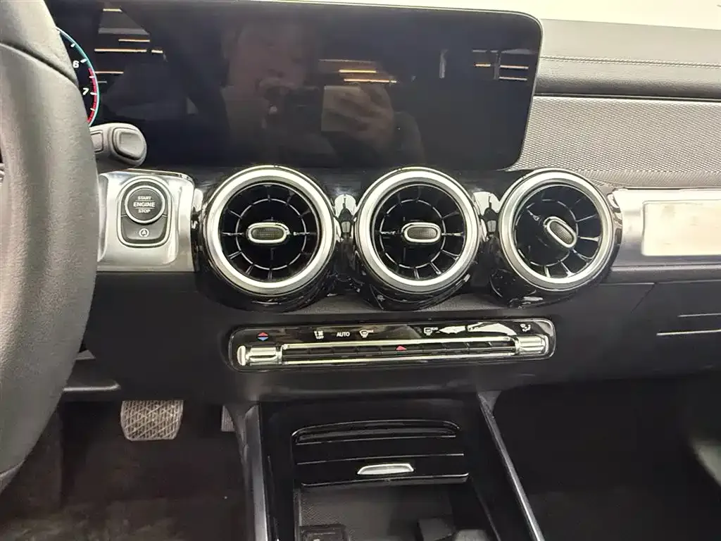 Mercedes-Benz GLB 2023 из CN, фото 6