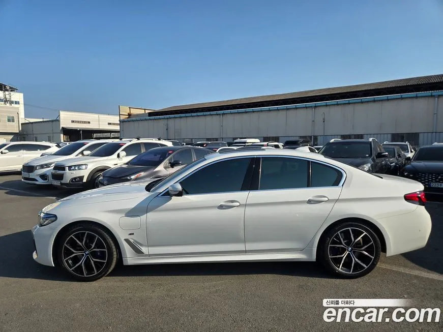 BMW 5-Series 2021 из KR, фото 2