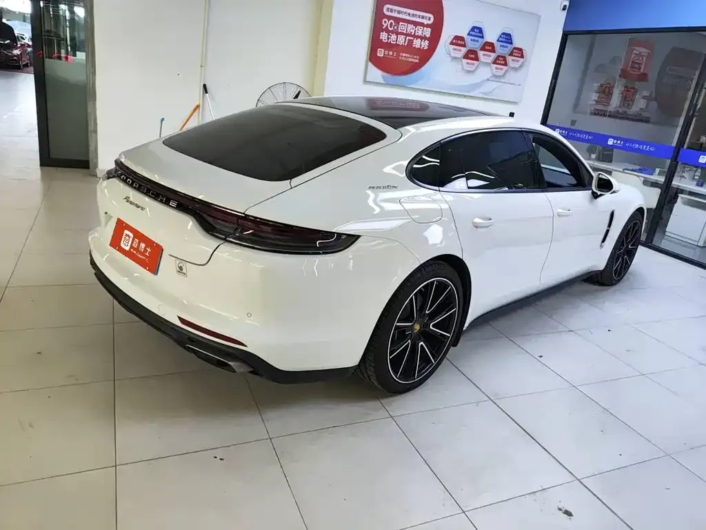 Porsche Panamera 2022 из CN, фото 3