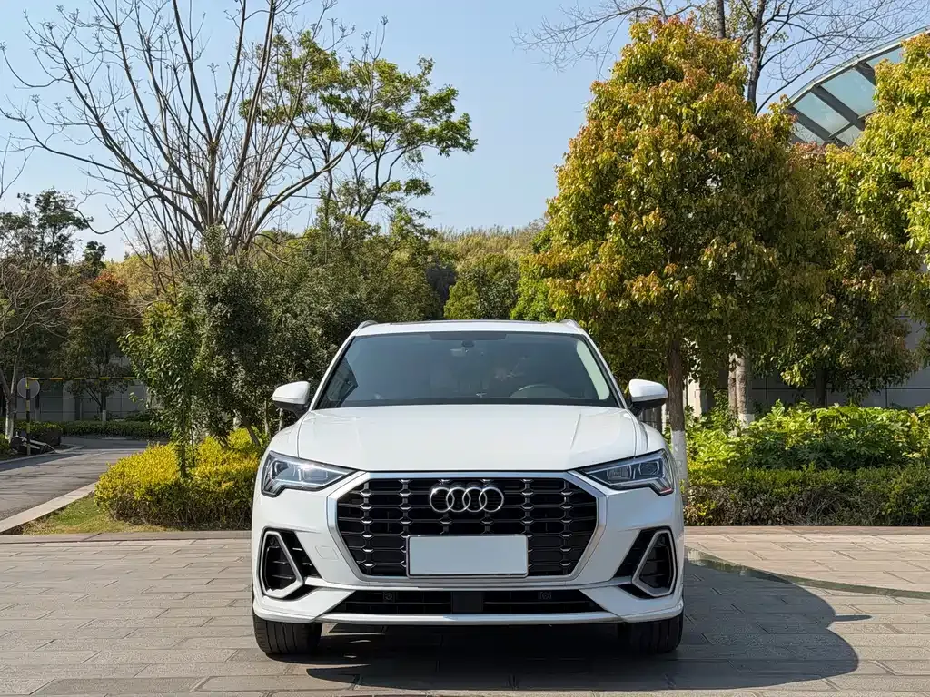 Audi Q3 — фото 6