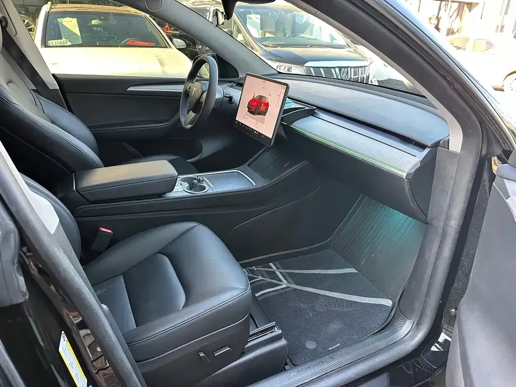 Tesla Model Y 2024 из CN, фото 6