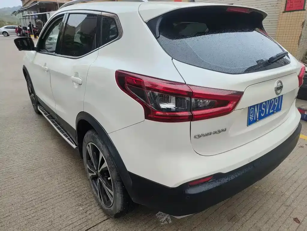 Nissan Qashqai — фото 9