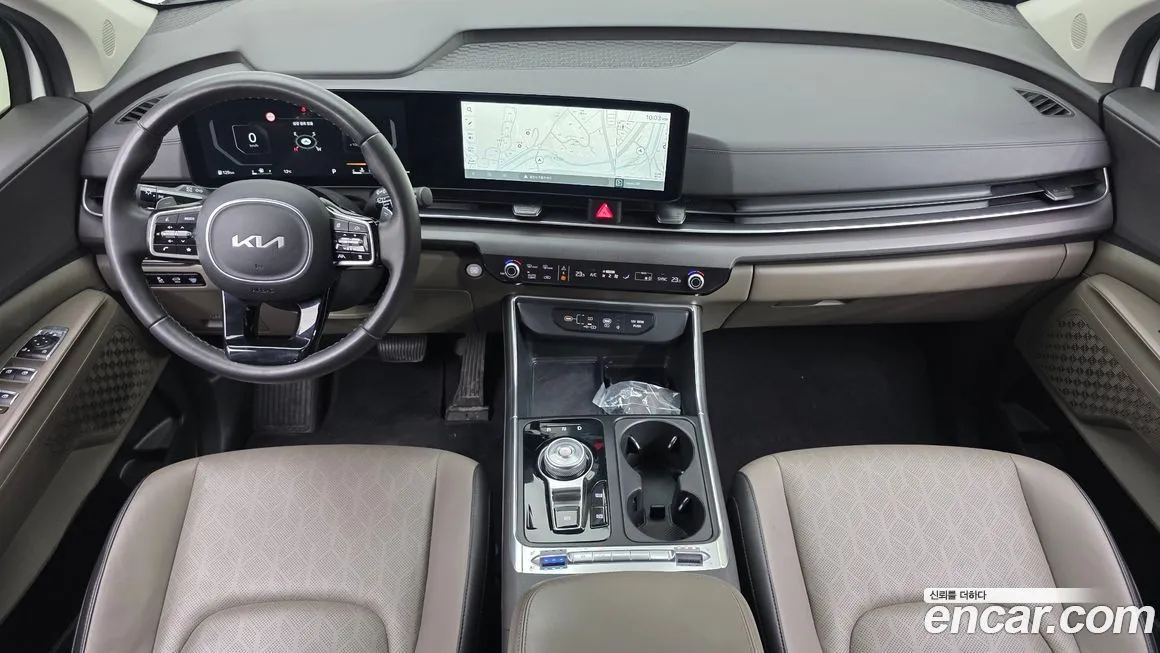 Kia Carnival — фото 10