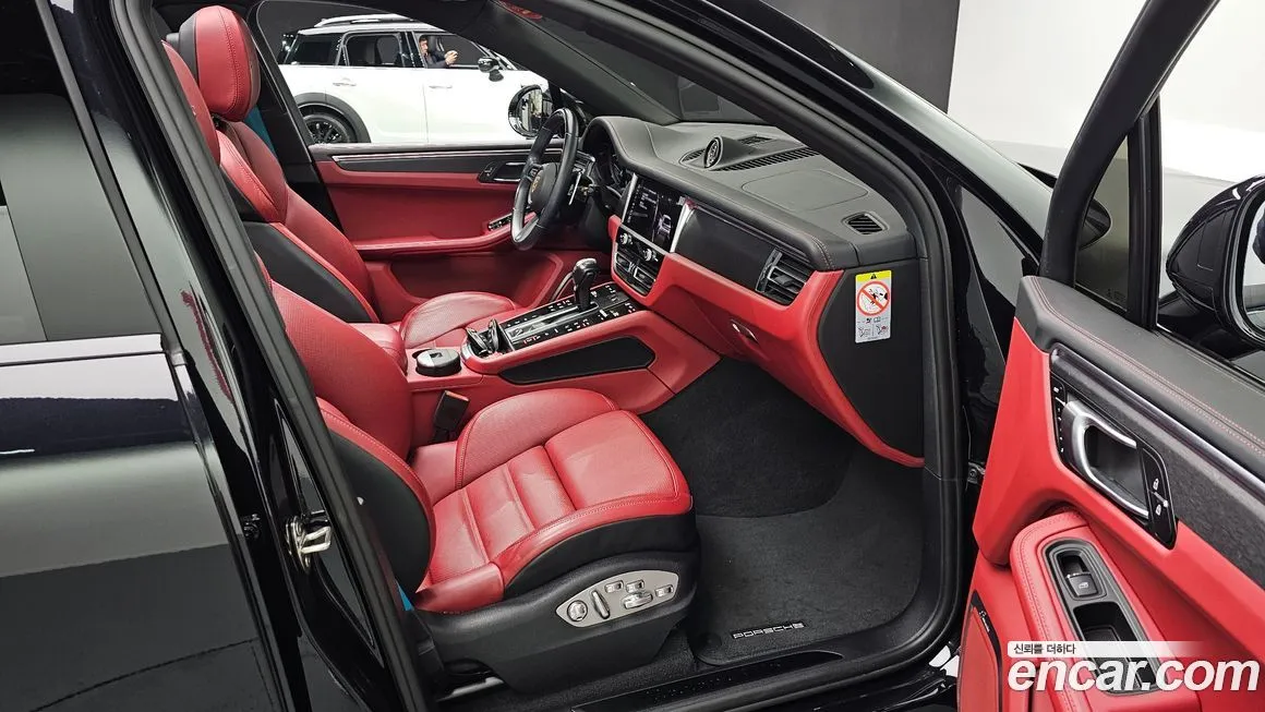 Porsche Macan 2023 из KR, фото 6
