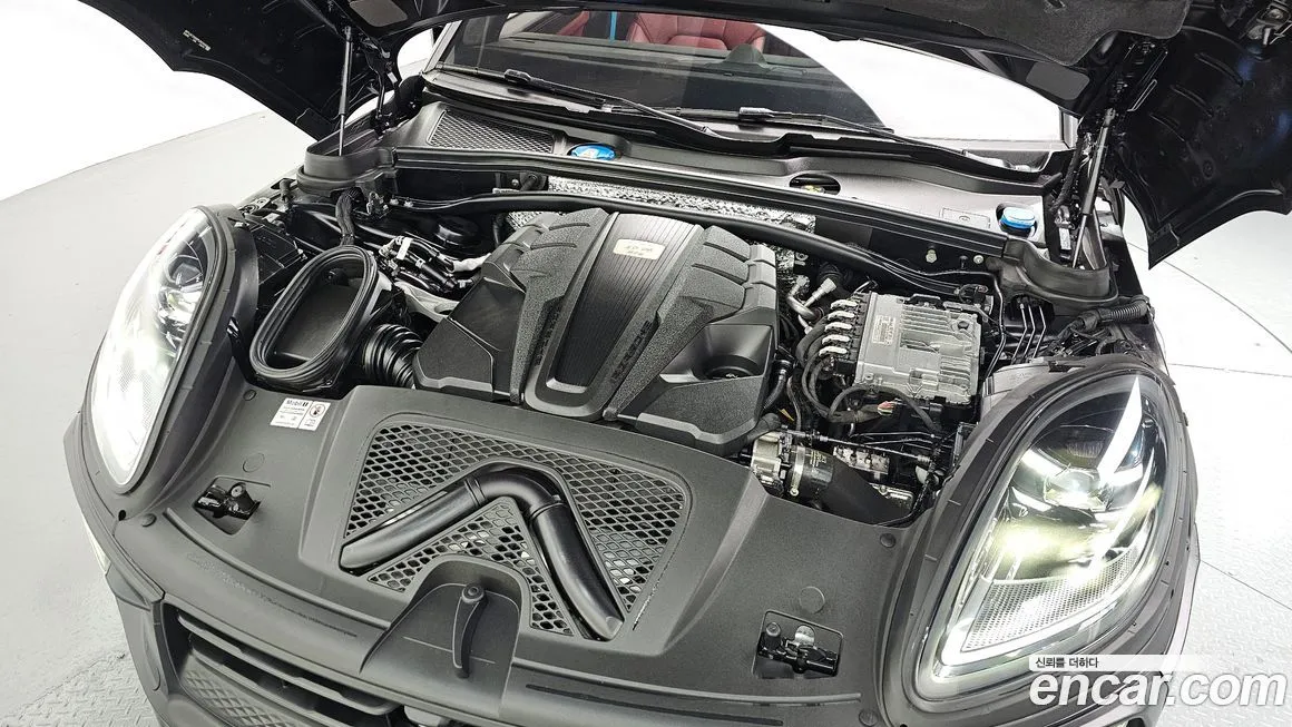 Porsche Macan 2023 из KR, фото 10