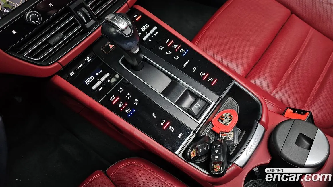 Porsche Macan 2023 из KR, фото 9
