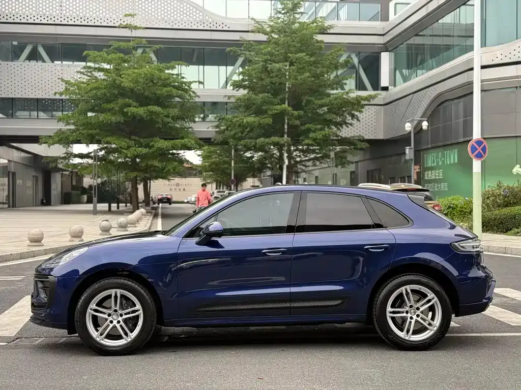 Porsche Macan — фото 10