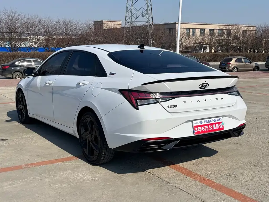 Hyundai Elantra 2022 из CN, фото 3