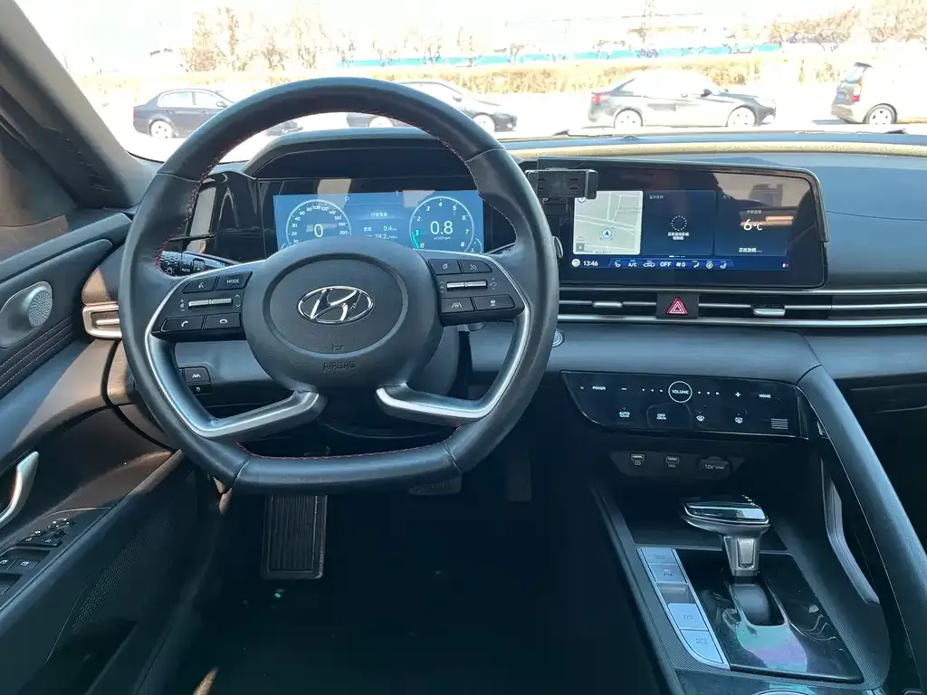 Hyundai Elantra 2022 из CN, фото 2