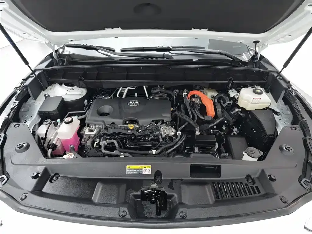 Toyota Highlander — фото 10