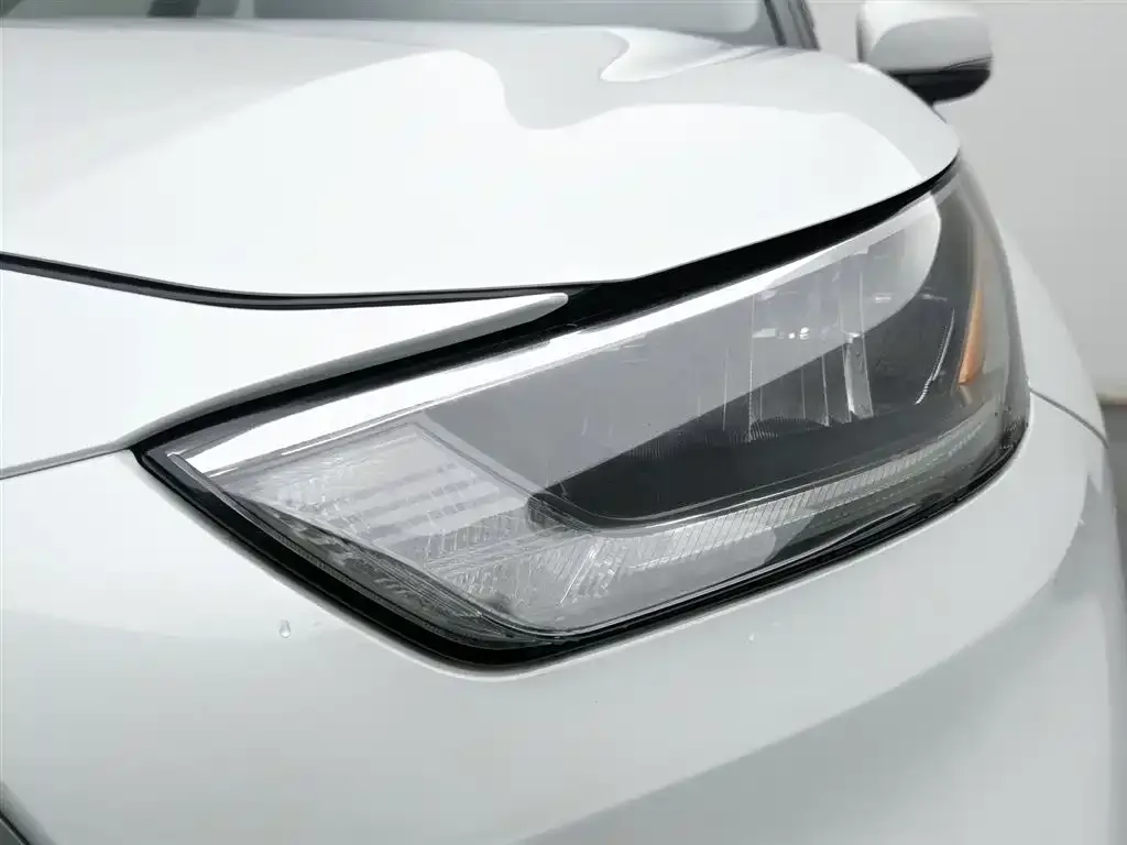 Toyota Highlander — фото 4