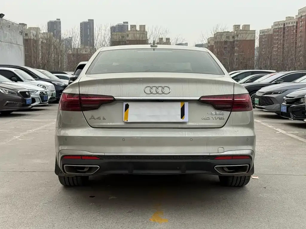 Audi A4L 2024 из CN, фото 5