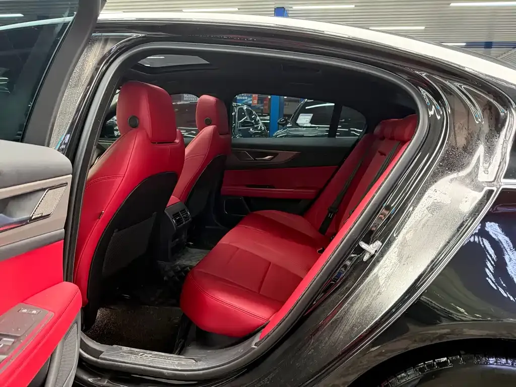 Jaguar XEL 2024 из CN, фото 5