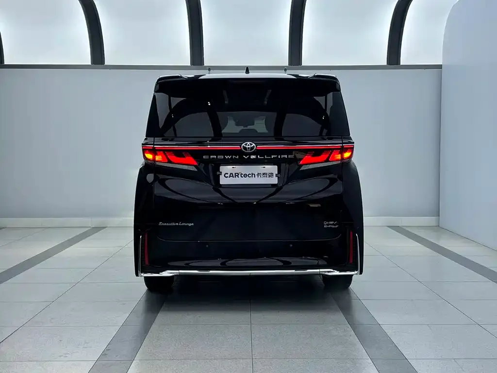 Toyota Vellfire — фото 2