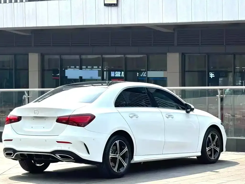 Mercedes-Benz A-Class — фото 6