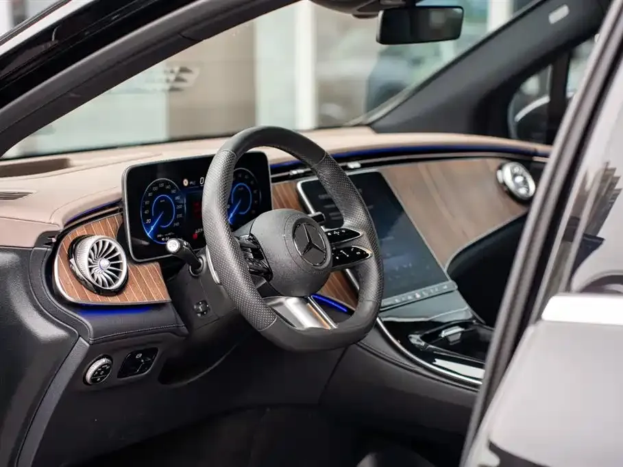 Mercedes-Benz EQE SUV 2024 из CN, фото 5