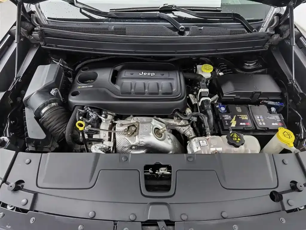 Jeep Grand Commander 2021 из CN, фото 6