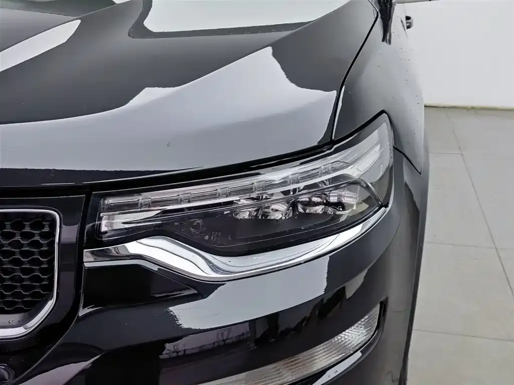 Jeep Grand Commander 2021 из CN, фото 10