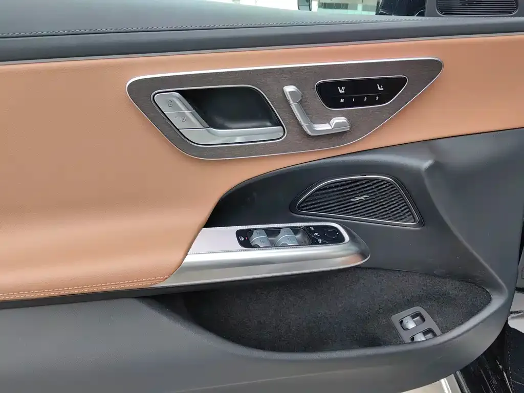 Mercedes-Benz E-Class New Energy — фото 5
