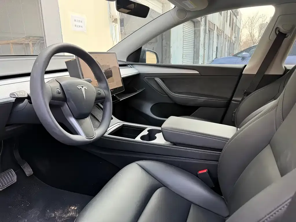 Tesla Model Y 2024 из CN, фото 10