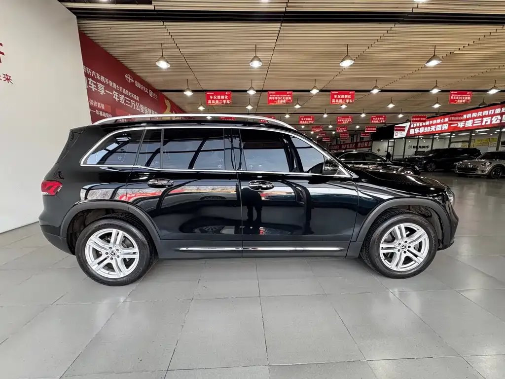 Mercedes-Benz GLB 2023 из CN, фото 2