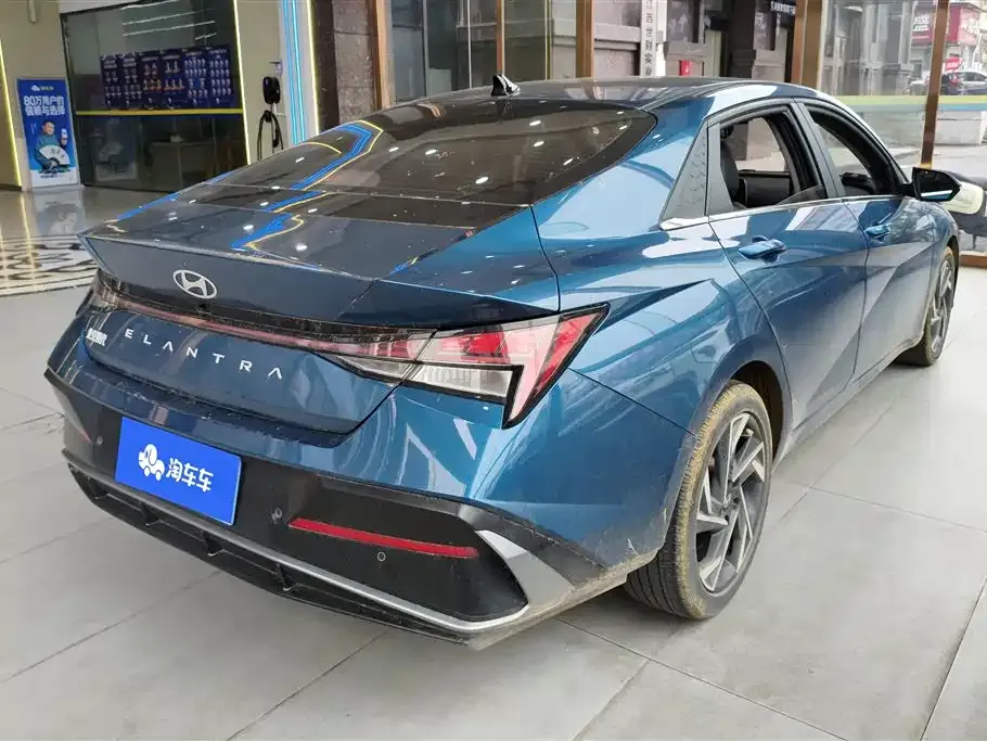 Hyundai Elantra 2023 из CN, фото 7