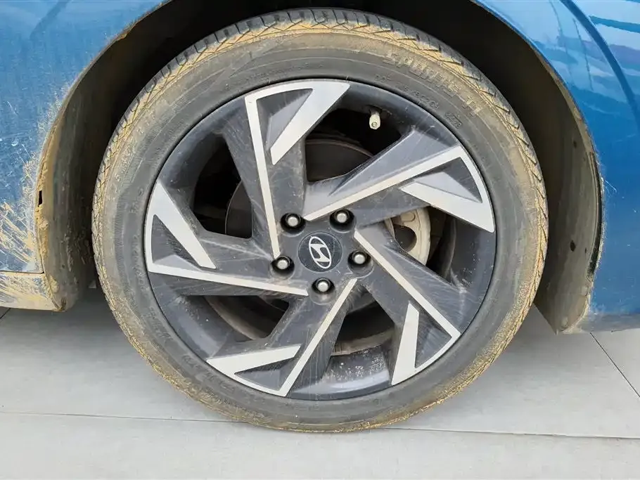 Hyundai Elantra 2023 из CN, фото 9