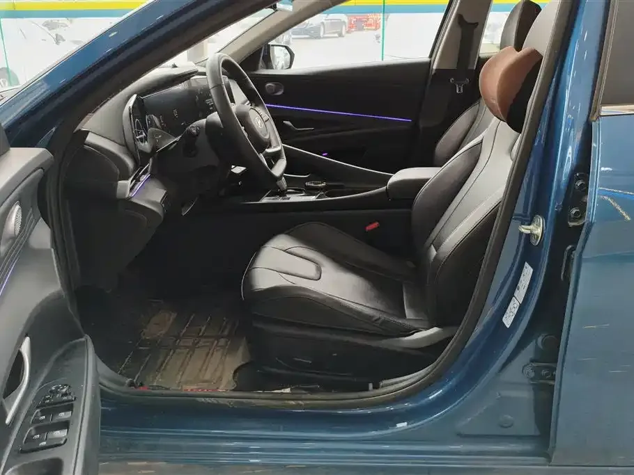 Hyundai Elantra 2023 из CN, фото 6