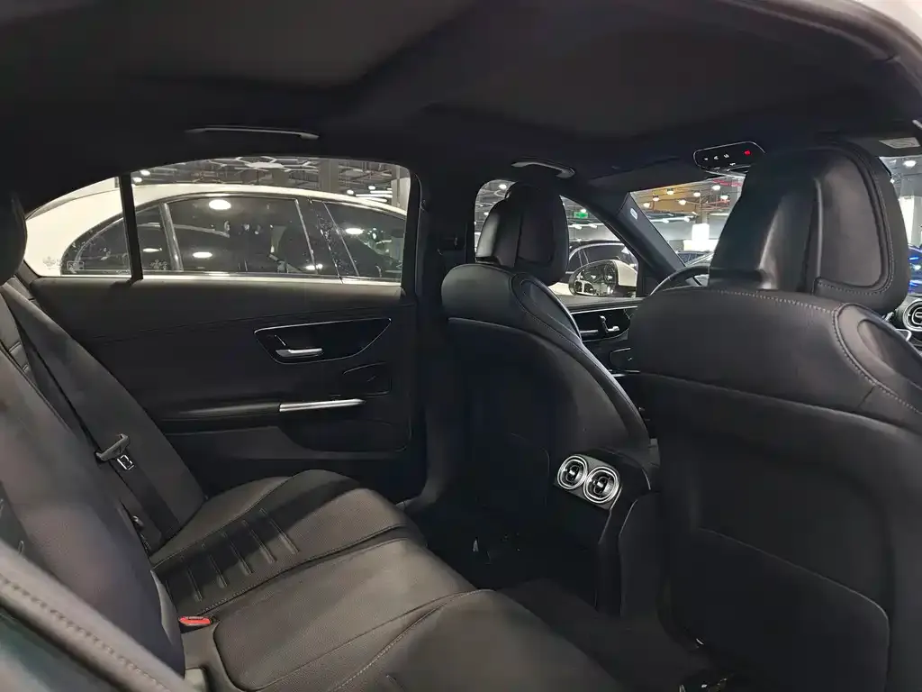 Mercedes-Benz C-Class 2023 из CN, фото 2