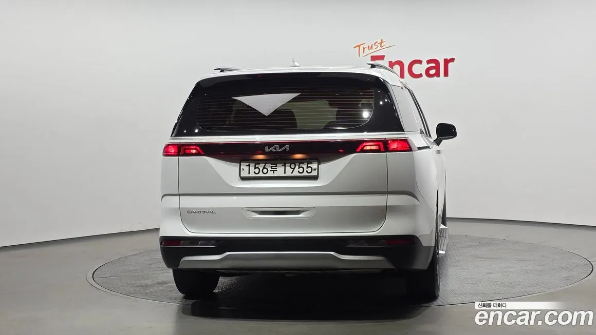 Kia Carnival 2023 из KR, фото 2