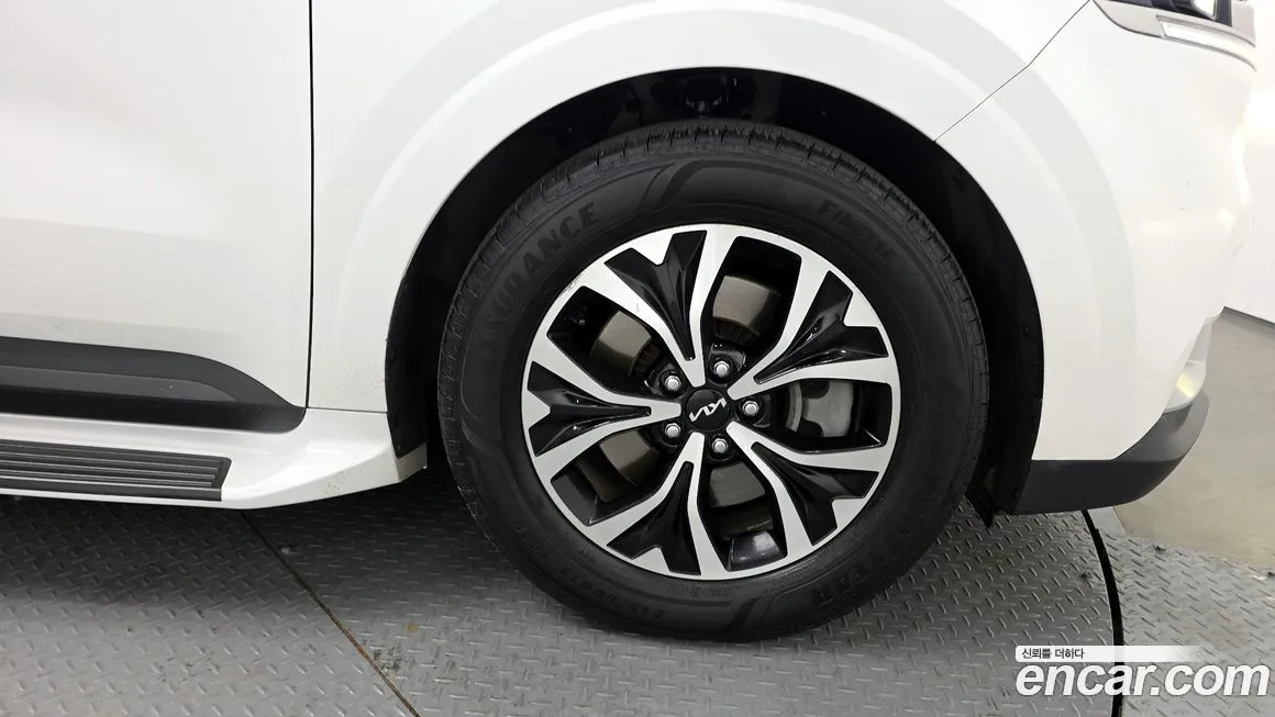 Kia Carnival 2023 из KR, фото 5