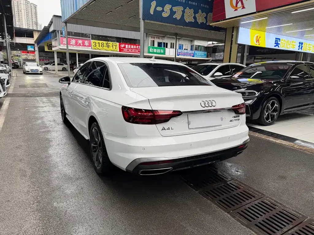 Audi A4L 2023 из CN, фото 10