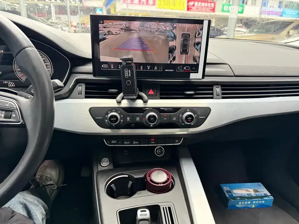 Audi A4L 2023 из CN, фото 5