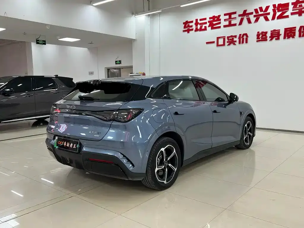 BYD Seal 06GT — фото 10
