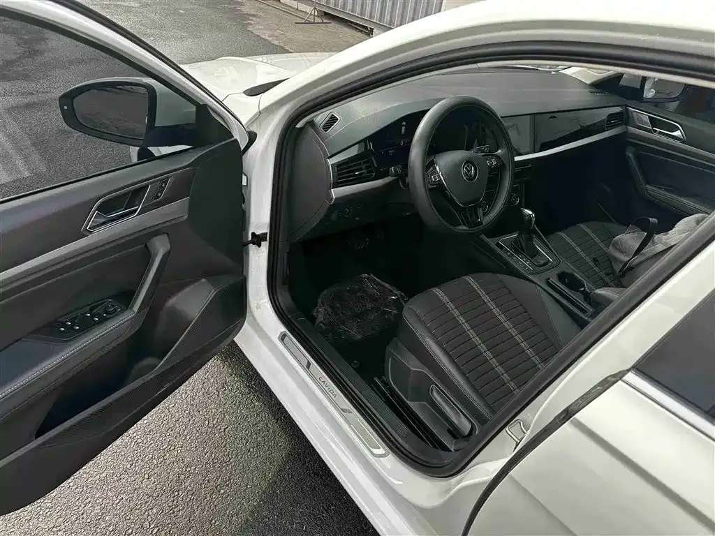 Volkswagen Lavida 2021 из CN, фото 8