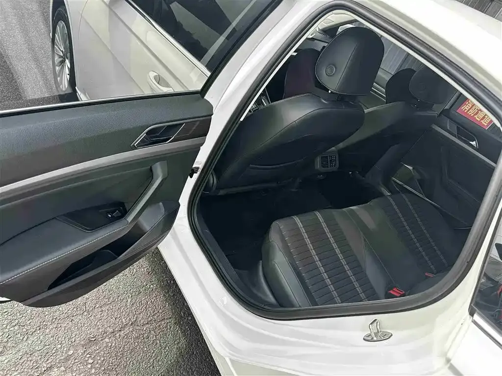 Volkswagen Lavida 2021 из CN, фото 4
