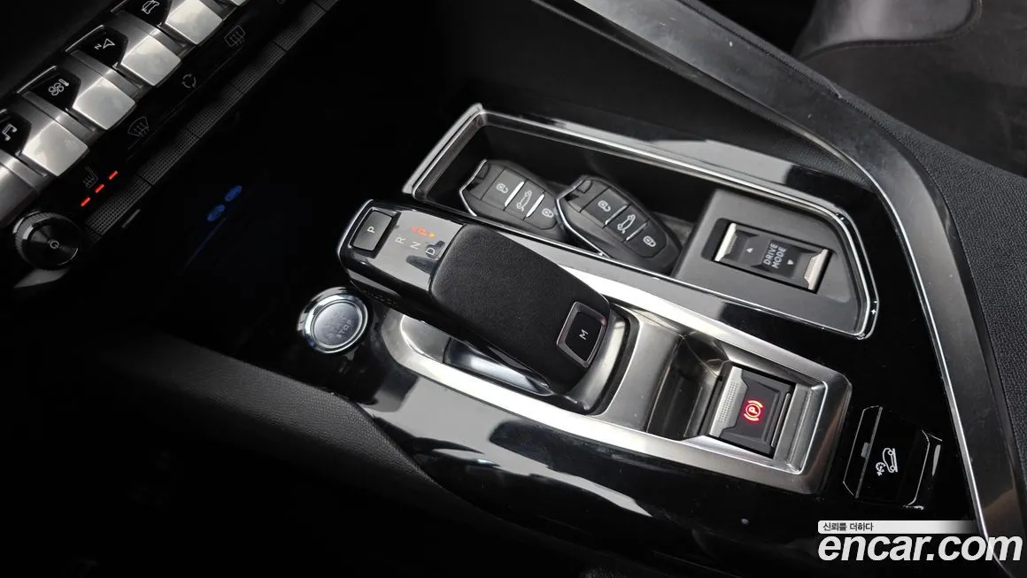 Peugeot 5008 2021 из KR, фото 2