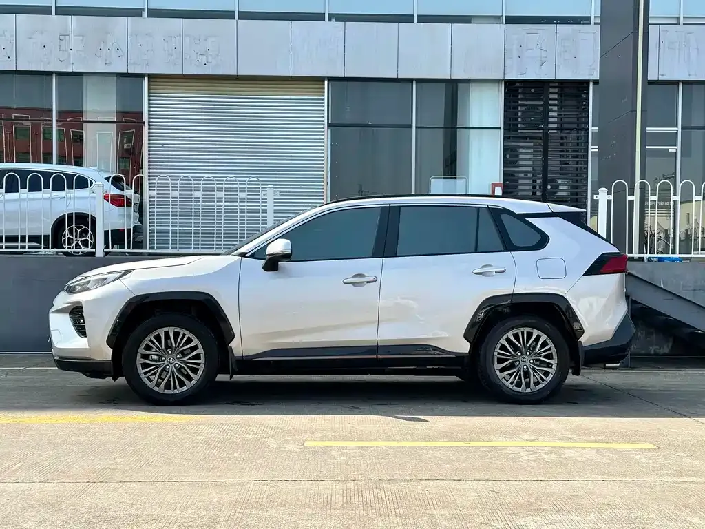 Toyota Wildlander 2025 из CN, фото 6