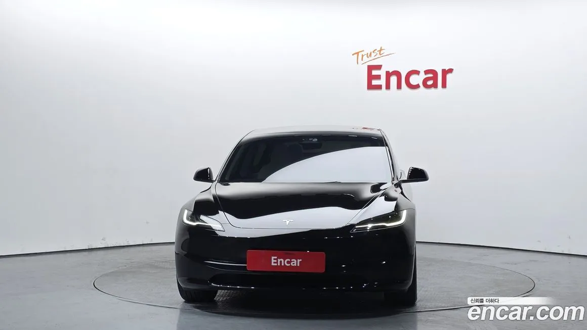 Tesla Model 3 2024 из KR, фото 3