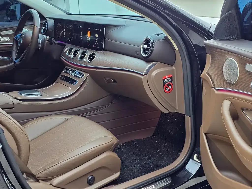 Mercedes-Benz E-Class 2023 из CN, фото 10