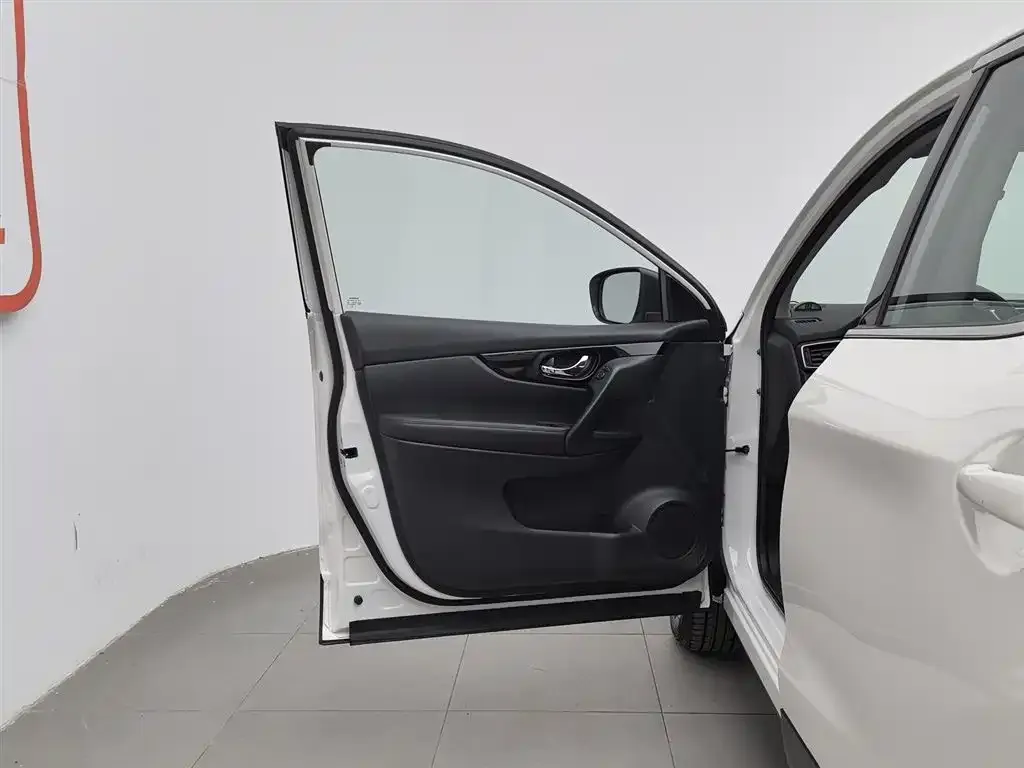 Nissan Qashqai 2023 из CN, фото 2