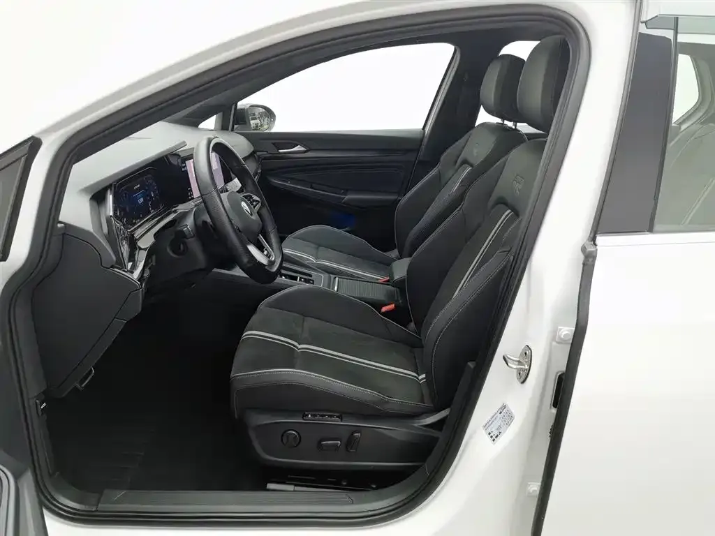 Volkswagen Golf 2021 из CN, фото 6