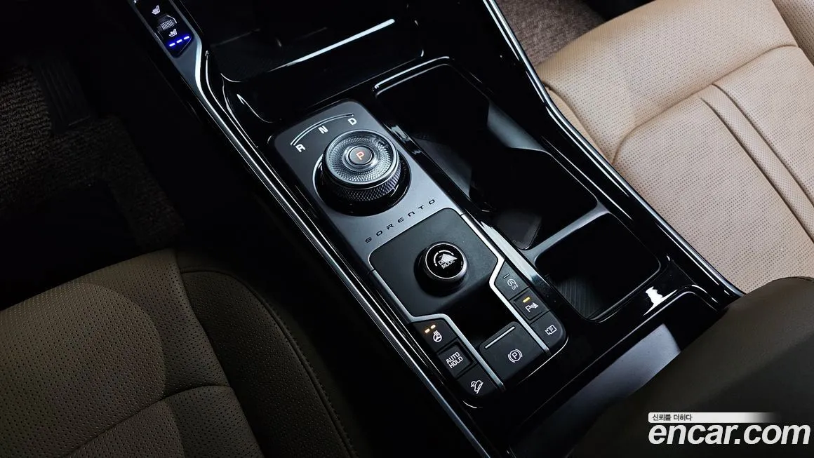 Kia Sorento — фото 6