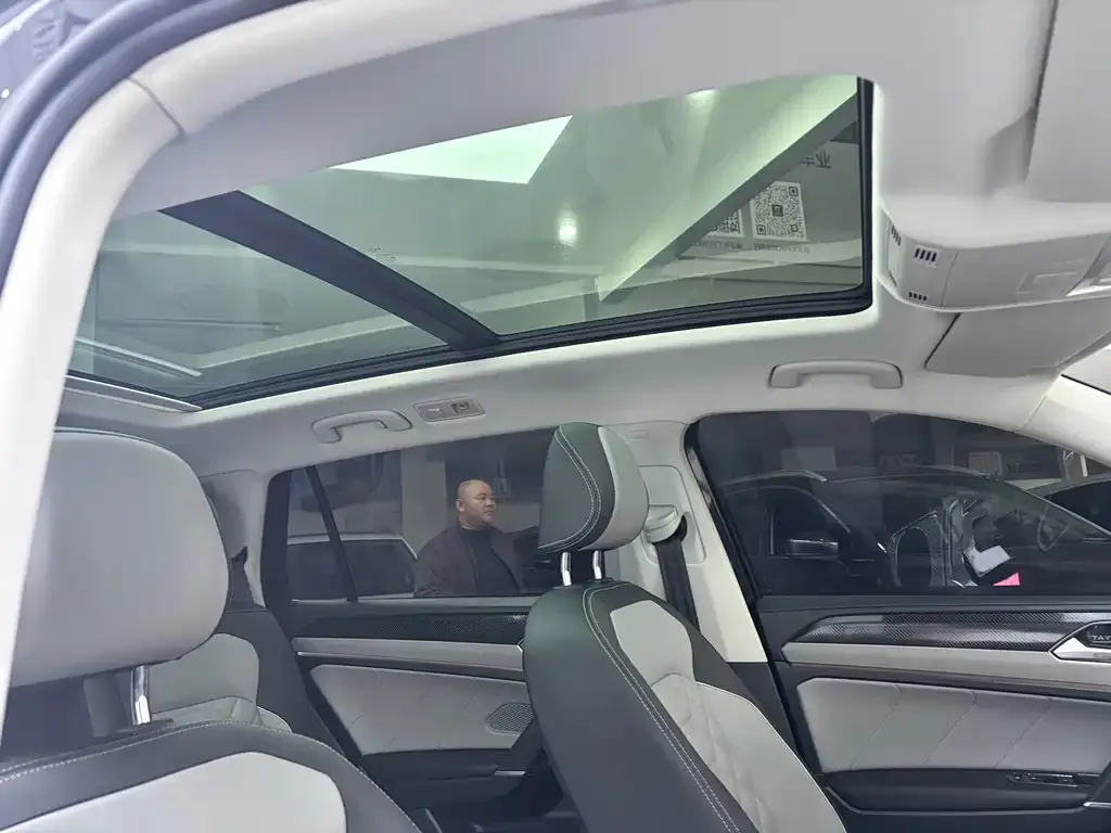 Volkswagen Tayron 2023 из CN, фото 3